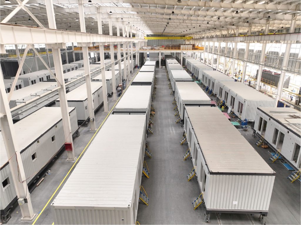 12 Container housing workshop